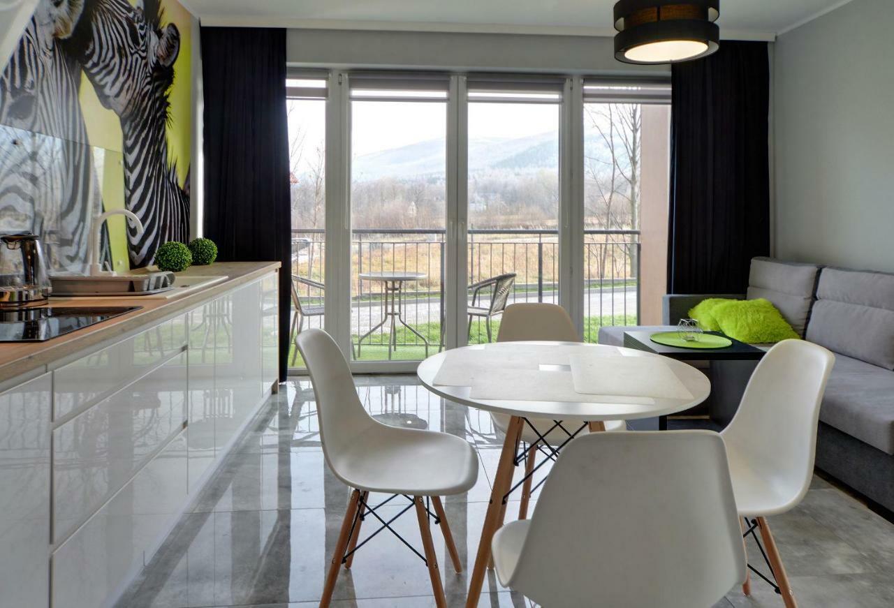 קרפאז' Apartament Sun & Ski Willa K2 Black & White מראה חיצוני תמונה
