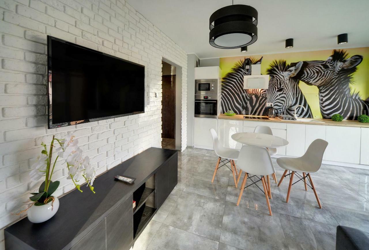 קרפאז' Apartament Sun & Ski Willa K2 Black & White מראה חיצוני תמונה